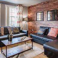 The Gathering Chester 3 Sleeps 14 Very Close to City Centre