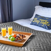 The Gathering Chester 3 Sleeps 14 Very Close to City Centre