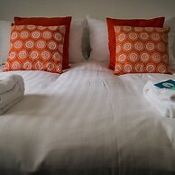 The Storyhouse Gathering 5 Bed - Sleeps 13 City Centre