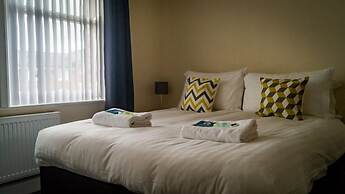 The Storyhouse Gathering 5 Bed - Sleeps 13 City Centre