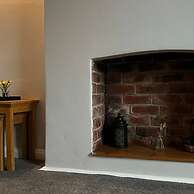 The Deeside - North Wales Sleeps up to 7