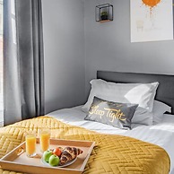 The Gathering Chester 4 Sleeps 14 Very Close to City Centre