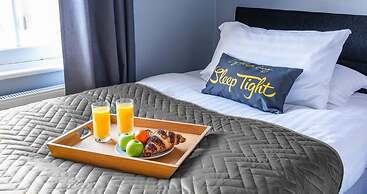 The Gathering Chester 4 Sleeps 14 Very Close to City Centre