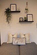 The Lower Gathering - Sale - Sleeps Up To 13