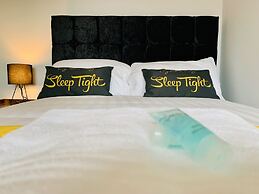 The Lower Gathering - Sale - Sleeps Up To 13