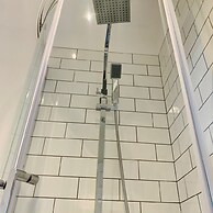 The Gathering Sale - Sleeps Up To 22