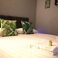 The Gathering Liver House - Hot Tub - Near Liverpool