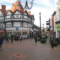 The Glyndwr - Berwyn House Central Wrexham