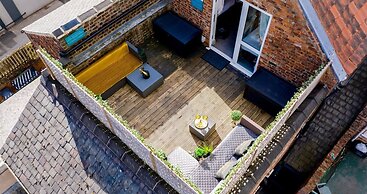 The Gillygate Gathering - Sleeps Up To 16 York City Centre