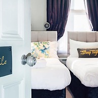 The Gillygate Gathering - Sleeps Up To 16 York City Centre