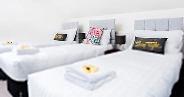 The Gillygate Gathering - Sleeps Up To 16 York City Centre