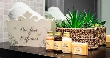 The Gillygate Gathering - Sleeps Up To 16 York City Centre