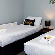 The Clifford Gathering - Sleeps Up To 10 York