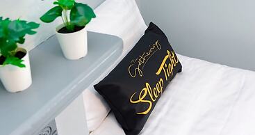 The Clifford Gathering - Sleeps Up To 10 York