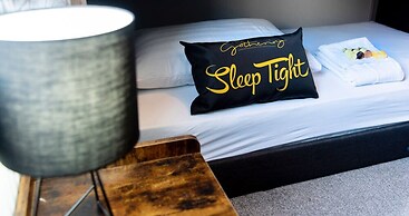 The Clifford Gathering - Sleeps Up To 10 York