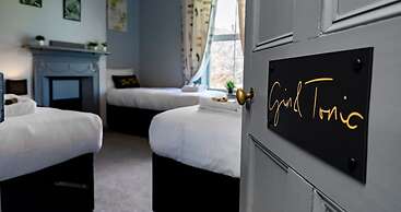 The Clifford Gathering - Sleeps Up To 10 York