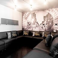 The Sailing Club - 6 Bedroom Hot Tub Town Centre