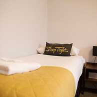 The Sailing Club - 6 Bedroom Hot Tub Town Centre