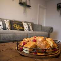 The Sailing Club - 6 Bedroom Hot Tub Town Centre