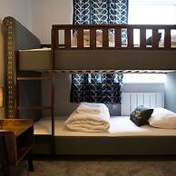 The Sailing Club - 6 Bedroom Hot Tub Town Centre