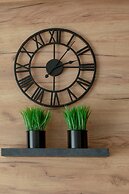 Amazing Studio With Balcony by Renters