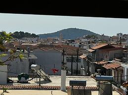 Moonbeam Townhouse Skiathos