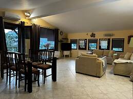 Moonbeam Townhouse Skiathos