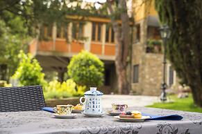 Majestic Villa in Hills of Florence with Gardens Gym Jacuzzi and Sauna