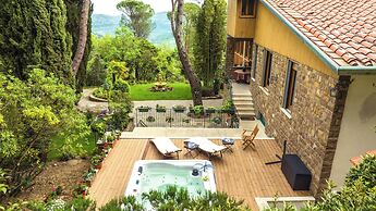 Majestic Villa in Hills of Florence with Gardens Gym Jacuzzi and Sauna