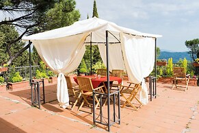 Majestic Villa in Hills of Florence with Gardens Gym Jacuzzi and Sauna