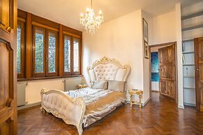 Majestic Villa in Hills of Florence with Gardens Gym Jacuzzi and Sauna