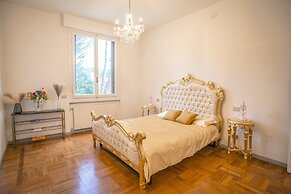 Majestic Villa in Hills of Florence with Gardens Gym Jacuzzi and Sauna