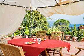 Majestic Villa in Hills of Florence with Gardens Gym Jacuzzi and Sauna