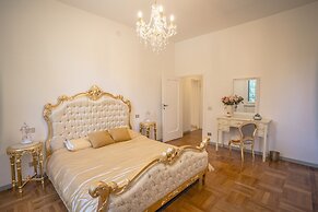 Majestic Villa in Hills of Florence with Gardens Gym Jacuzzi and Sauna