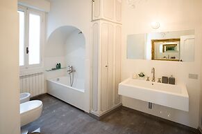 Majestic Villa in Hills of Florence with Gardens Gym Jacuzzi and Sauna