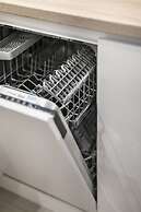 Deluxe Apartment in Kallithea