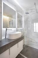 Deluxe Apartment in Kallithea