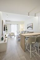 Deluxe Apartment in Kallithea