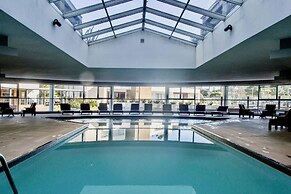 Oceana Suites Ocean Drive
