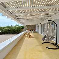 Stunning Villa With Panoramic View