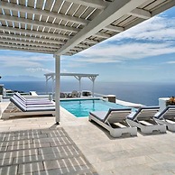 Stunning Villa With Panoramic View