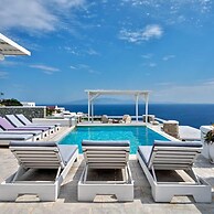 Stunning Villa With Panoramic View