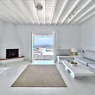 Stunning Villa With Panoramic View