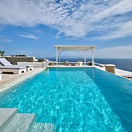 Stunning Villa With Panoramic View