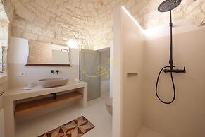 TD I Coni di Pinur Trulli With Scenic Valley View