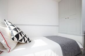 Bright Modern Selsey Seafront Home