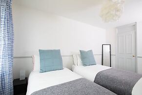 Bright Modern Selsey Seafront Home