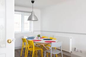 Bright Modern Selsey Seafront Home