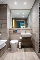 Charming Cottage for 10 in Heart of South Downs