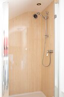 Charming Cottage for 10 in Heart of South Downs